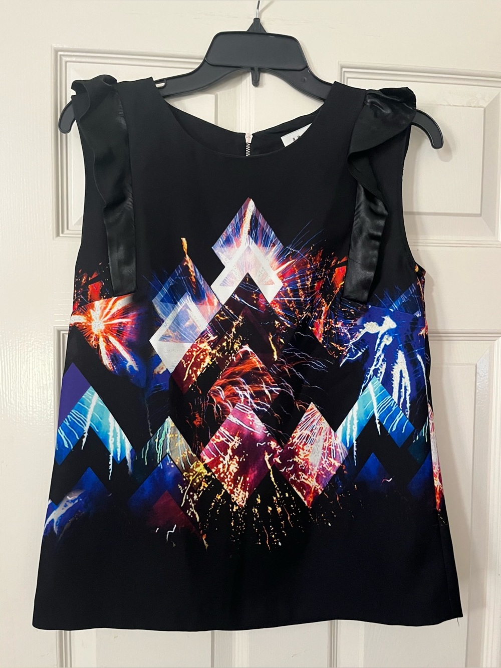 Sandro Sleeveless Ruffle Sleeve Etincelle Printed Top In Fireworks